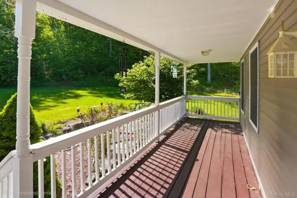 185 Penaluna RD, Warwick, NY 10950