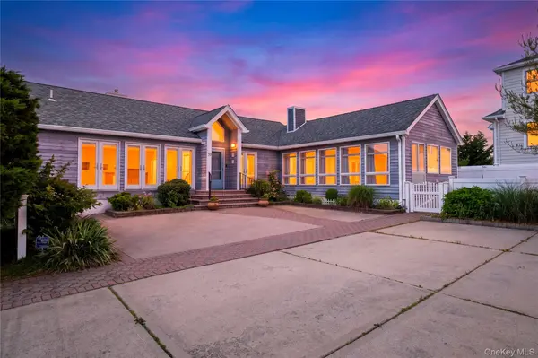 33 Bath ST, Lido Beach, NY 11561