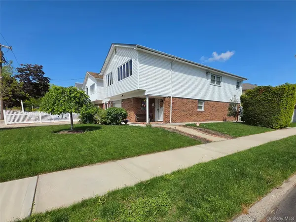90-17 165th AVE, Howard Beach, NY 11414