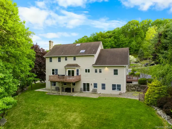 35 Pyngyp RD, Stony Point, NY 10980