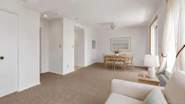 2 Richmond RD #3U, Lido Beach, NY 11561