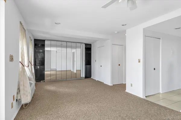 2 Richmond RD #3U, Lido Beach, NY 11561