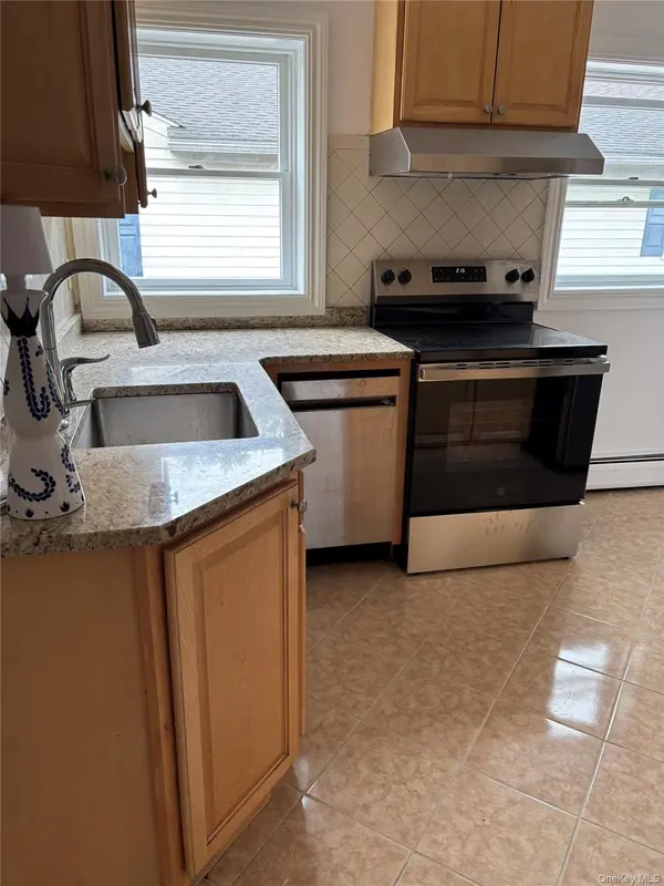 76B Westchester AVE, Pound Ridge, NY 10576