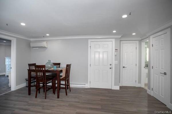 35-4 New York AVE #35-4, Huntington, NY 11743
