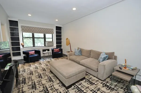 143 Garth RD #4N, Scarsdale, NY 10583