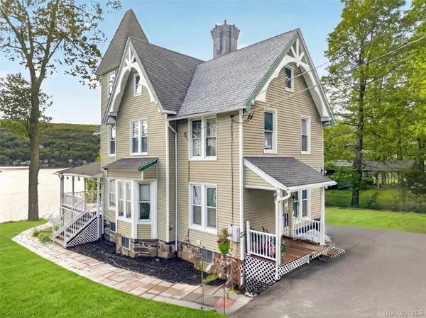 83 Edgemere AVE, Greenwood Lake, NY 10925