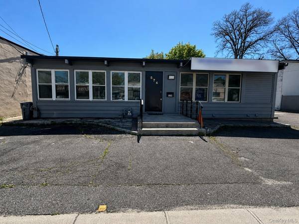 574 E Meadow AVE, East Meadow, NY 11554