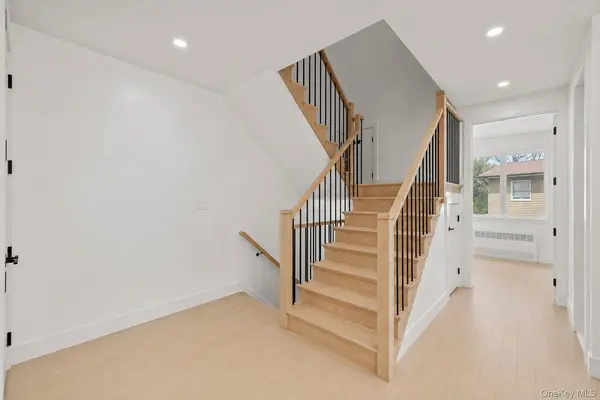 15 Warren CT #212, Monsey, NY 10952
