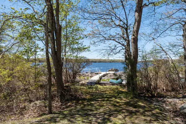 Wolf Pond RD, Wurtsboro, NY 12790