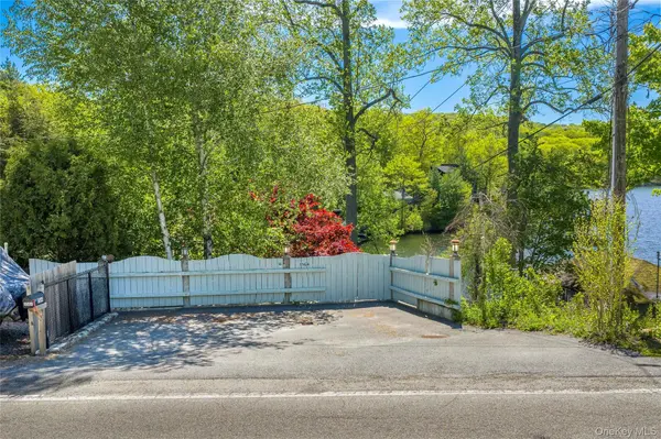 1564 Route 292, Holmes, NY 12531
