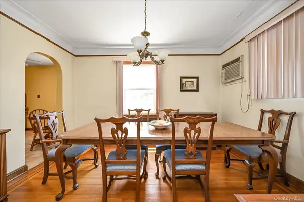 163-14 25th DR, Flushing, NY 11358
