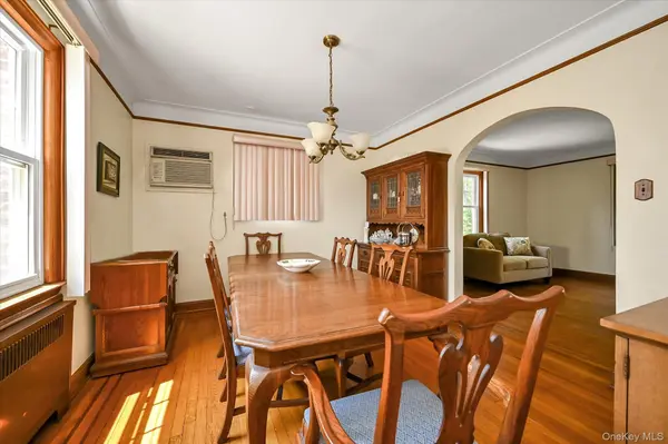 163-14 25th DR, Flushing, NY 11358