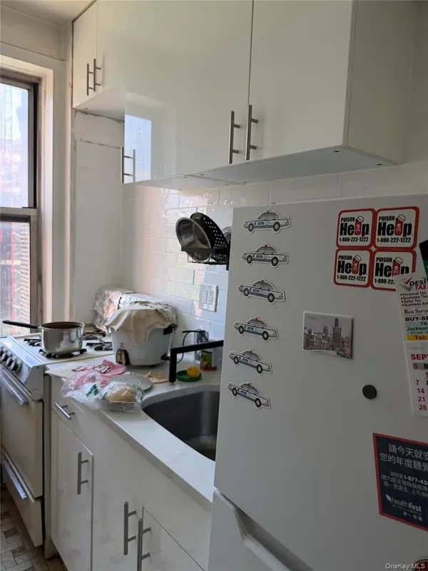 76-12 35th AVE #5k, Jackson Heights, NY 11372