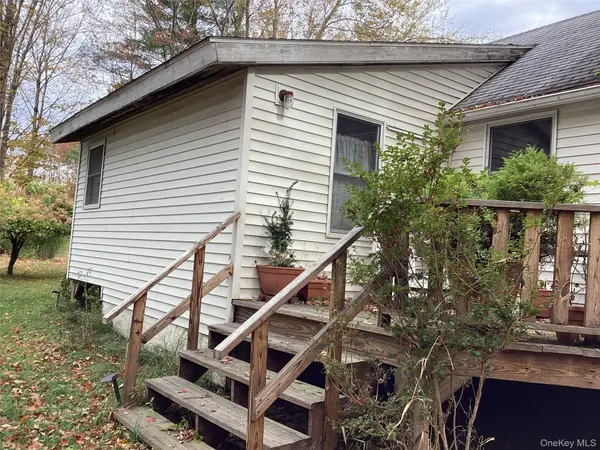 302 Todd RD #T, Woodbourne, NY 12788