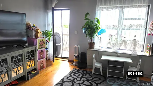 134 W End AVE #4A, Brooklyn, NY 11235