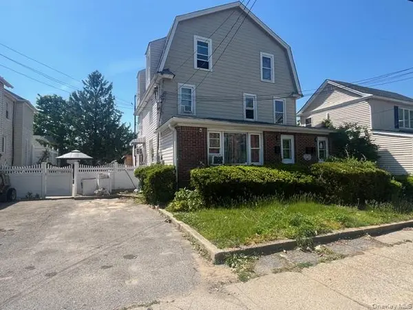 45 James ST, Inwood, NY 11096