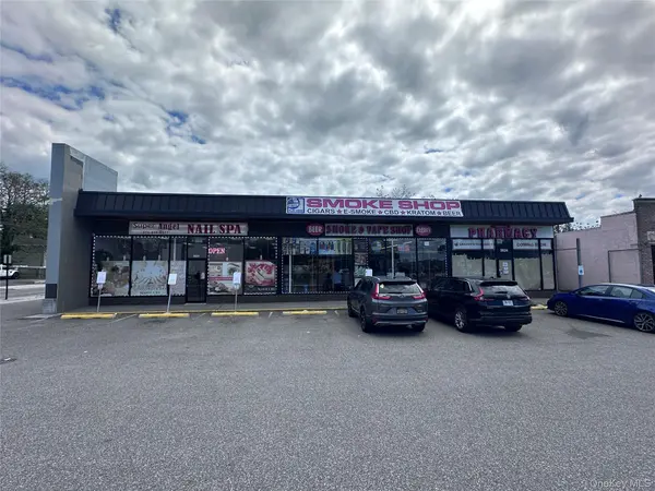 5640-18 Merrick RD #4, Massapequa, NY 11758