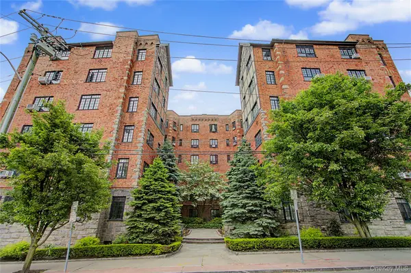 45 W Pondfield RD #LL2, Bronxville, NY 10708