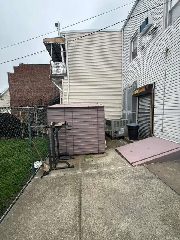 9514 101st AVE, Ozone Park, NY 11416