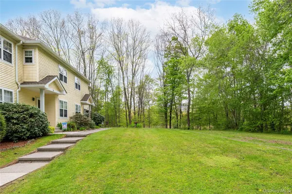 129 Stringham RD #31, Lagrangeville, NY 12540
