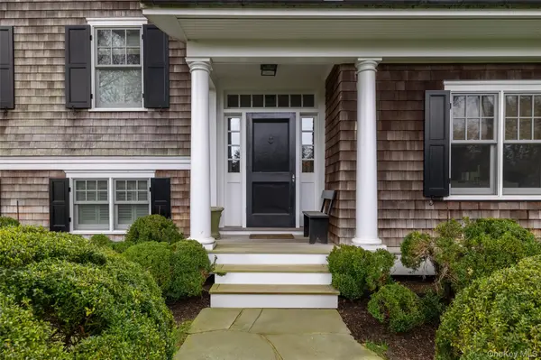 1 Meadow WAY, East Hampton, NY 11937