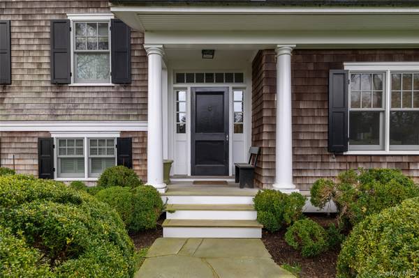 1 Meadow WAY, East Hampton, NY 11937