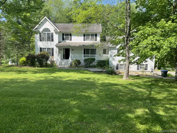 63 Station RD, Salisbury Mills, NY 12577
