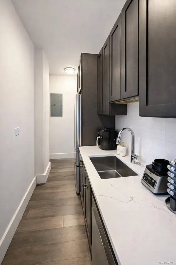 3000 Valentine AVE #2E, Bronx, NY 10458