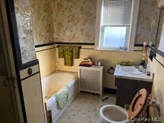 6333 83rd ST, Middle Village, NY 11379