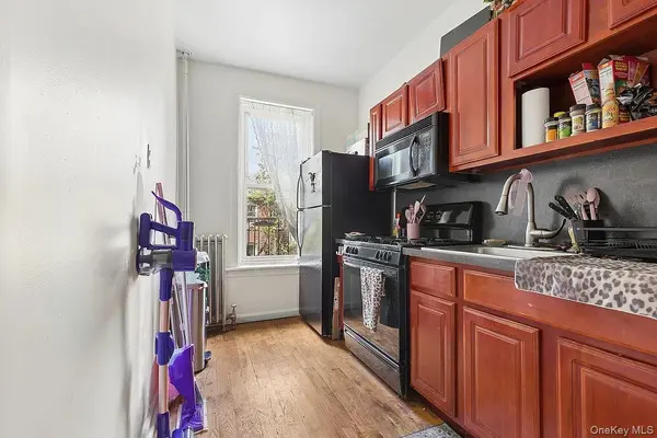381 Sumpter ST, Brooklyn, NY 11233