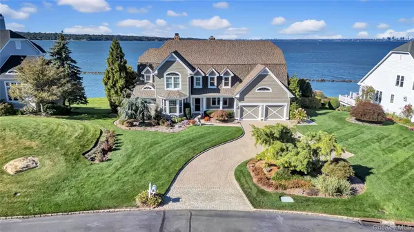 40 Pembroke DR, Glen Cove, NY 11542