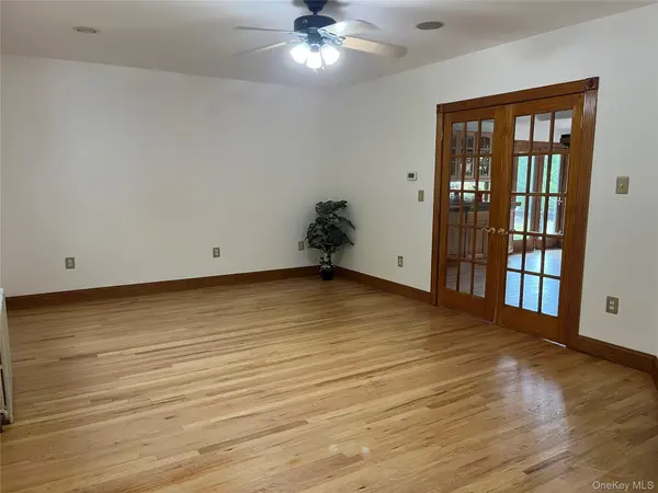 1799 Wading River Manor RD, Wading River, NY 11792