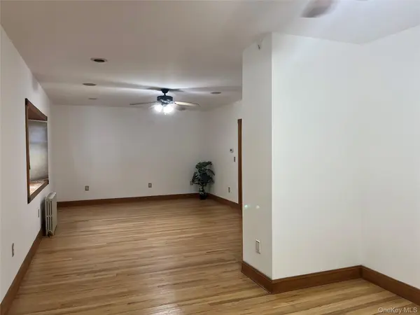 1799 Wading River Manor RD, Wading River, NY 11792