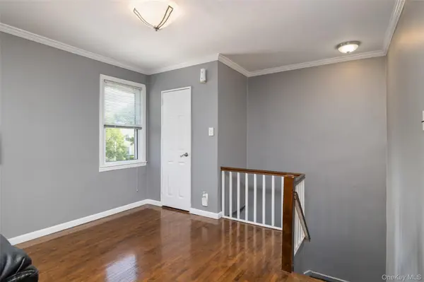 251-38 71st AVE #80B, Bellerose, NY 11426