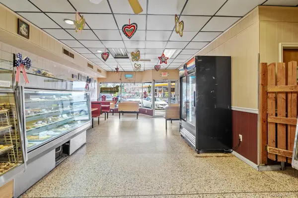 402 Broadway, Newburgh, NY 12550