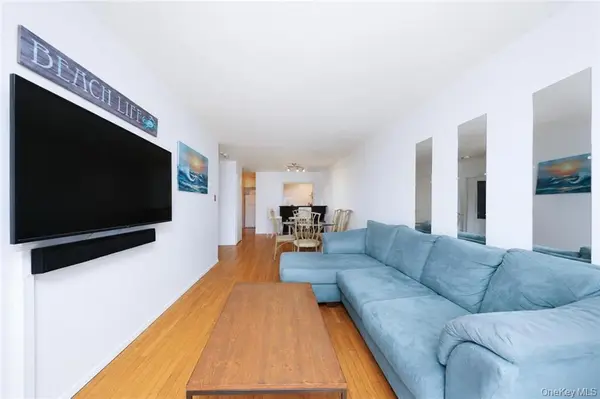 9731 4th AVE #2C, Brooklyn, NY 11209