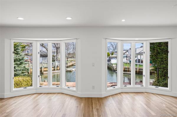 119 Alhambra RD, Massapequa, NY 11758