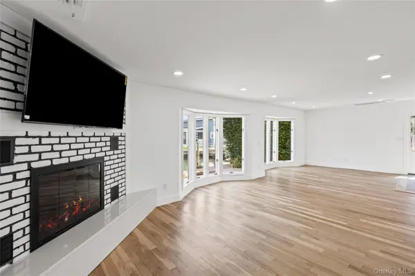 119 Alhambra RD, Massapequa, NY 11758
