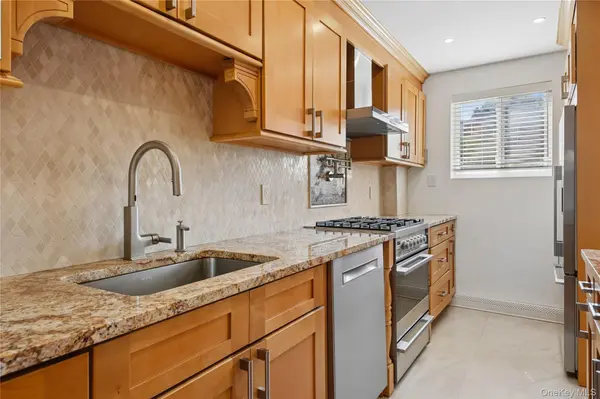50-38 65th ST, Woodside, NY 11377
