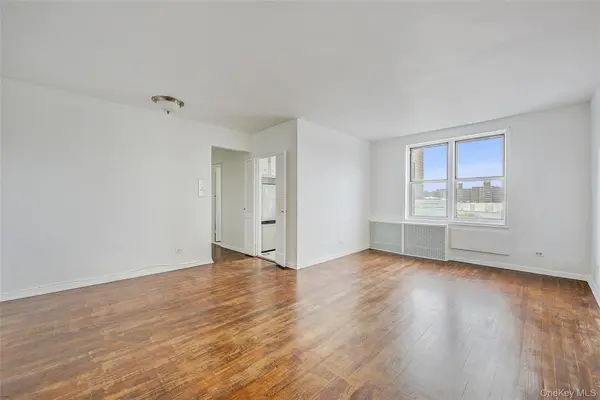 63-45 Saunders ST #6H, Rego Park, NY 11374