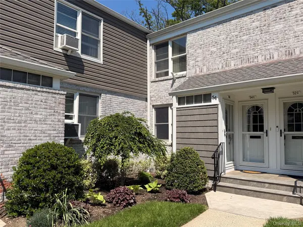 54 Glen Keith RD #L, Glen Cove, NY 11542