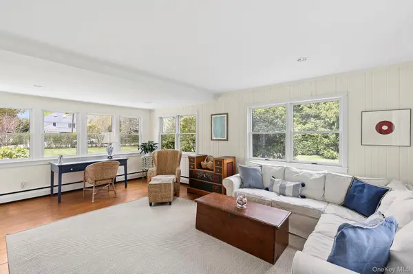 24 Baycrest AVE, Westhampton, NY 11977