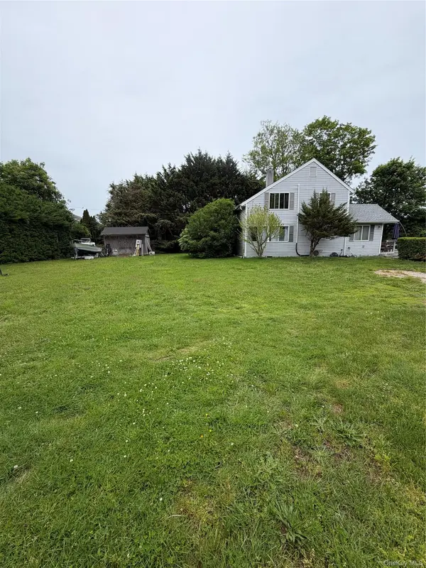 248 County Rd 39, Southampton, NY 11968