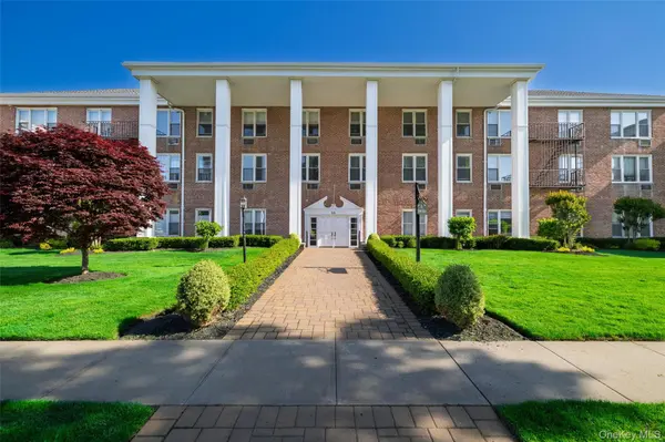 55 Lenox RD #1 F, Rockville Centre, NY 11570