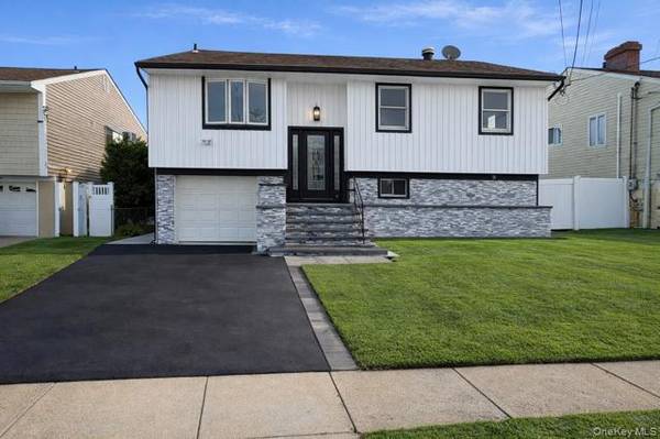 62 E 1st ST, Freeport, NY 11520