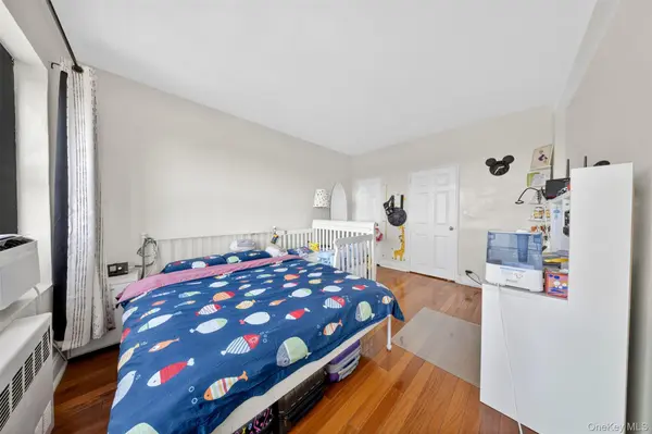 9905 63rd drive #14R, Rego Park, NY 11374