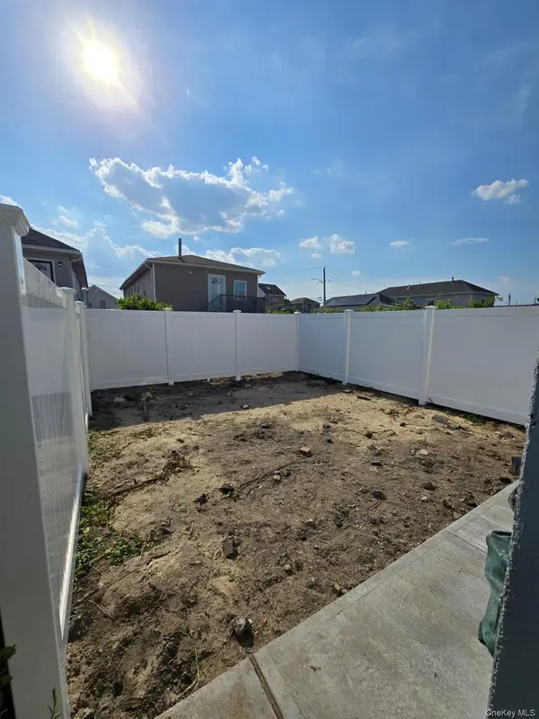 445 Beach 45th ST, Far Rockaway, NY 11691