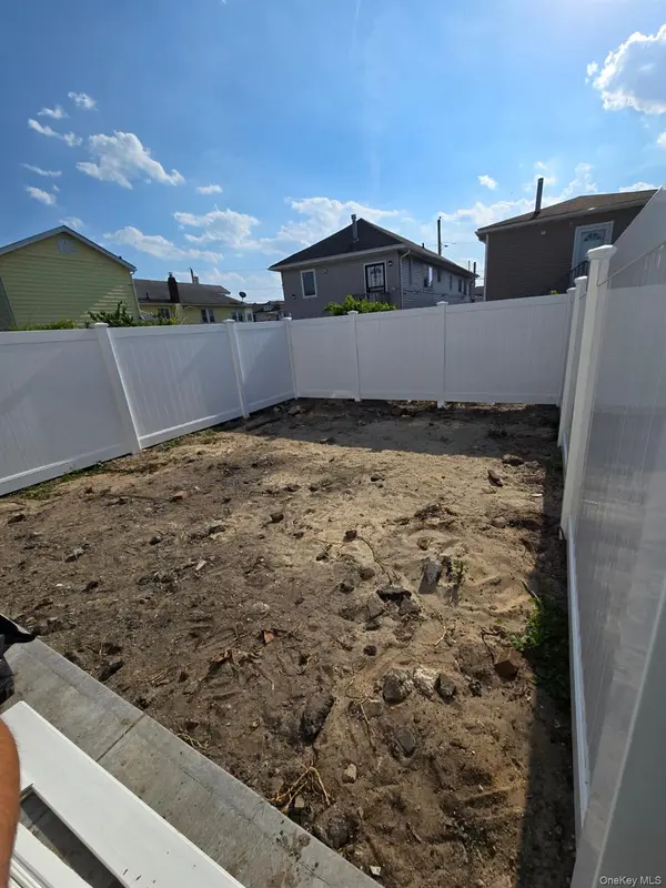 445 Beach 45th ST, Far Rockaway, NY 11691