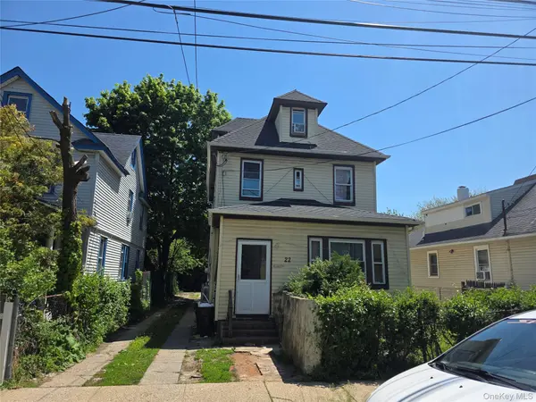 22 Webb AVE, Hempstead, NY 11550