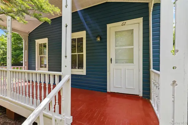 67 Kelly ST, Rhinecliff, NY 12574